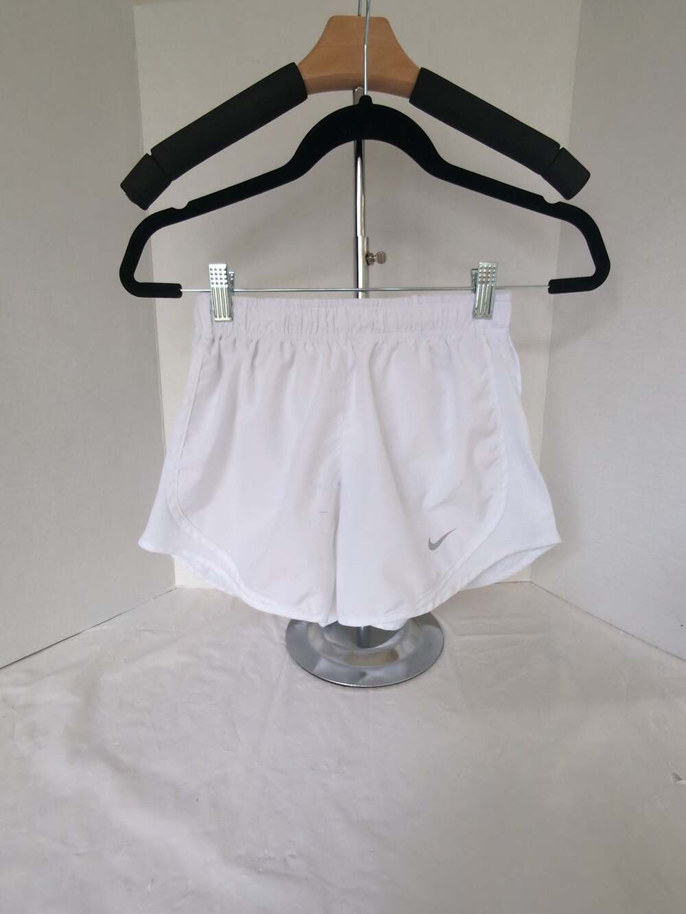Nike Women's Tempo Dri-FIT Running Shorts White